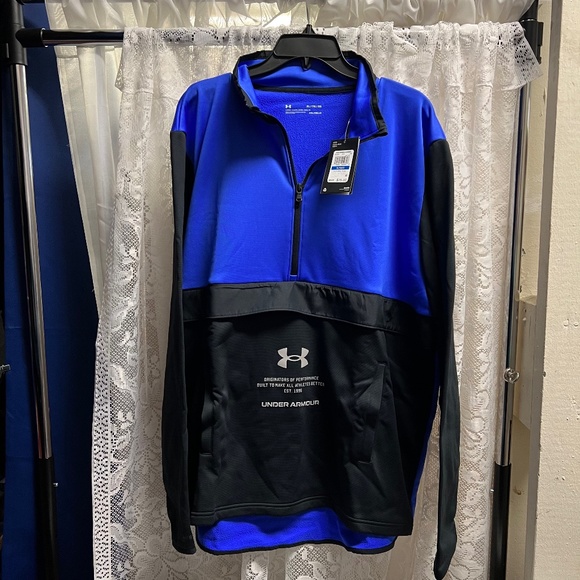 Under Armour half zip - Picture 1 of 3
